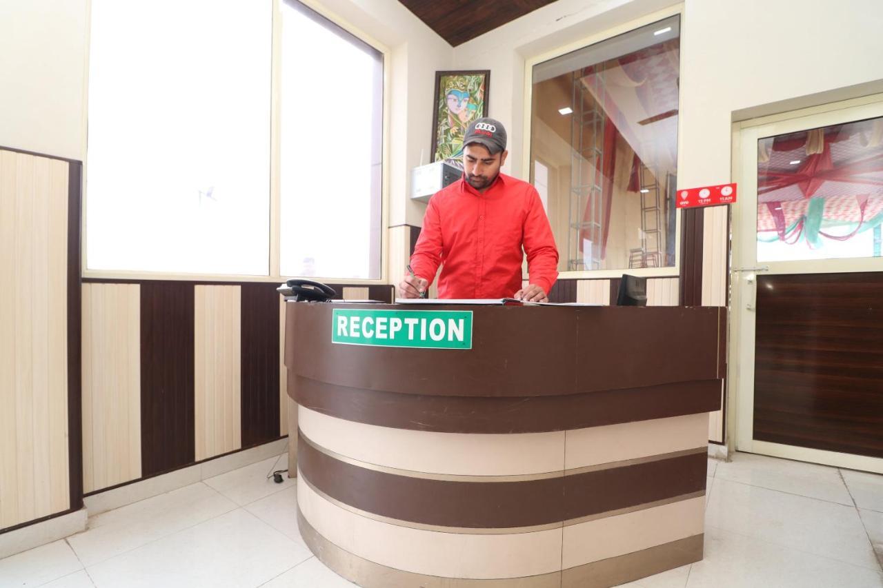 Oyo 28338 New Life Hotel Banur Екстериор снимка